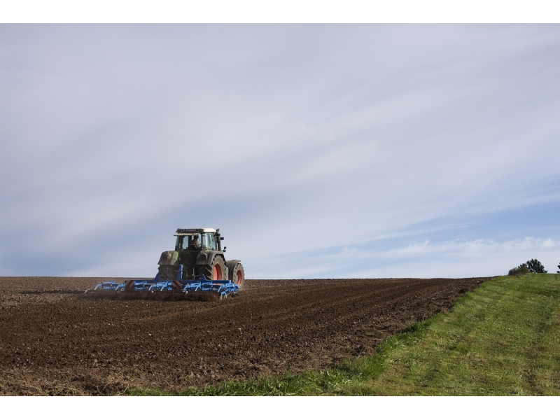 Se modifica nivelul subventia la motorina pentru agricultori