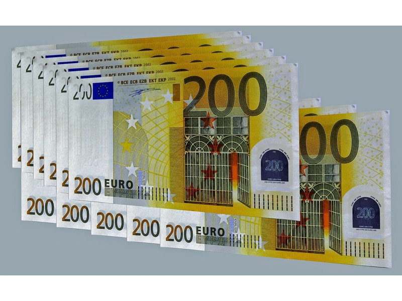 1,75 miliarde de euro este suma atrasa de Ministerul Finantelor Publice de pe pietele internationale
