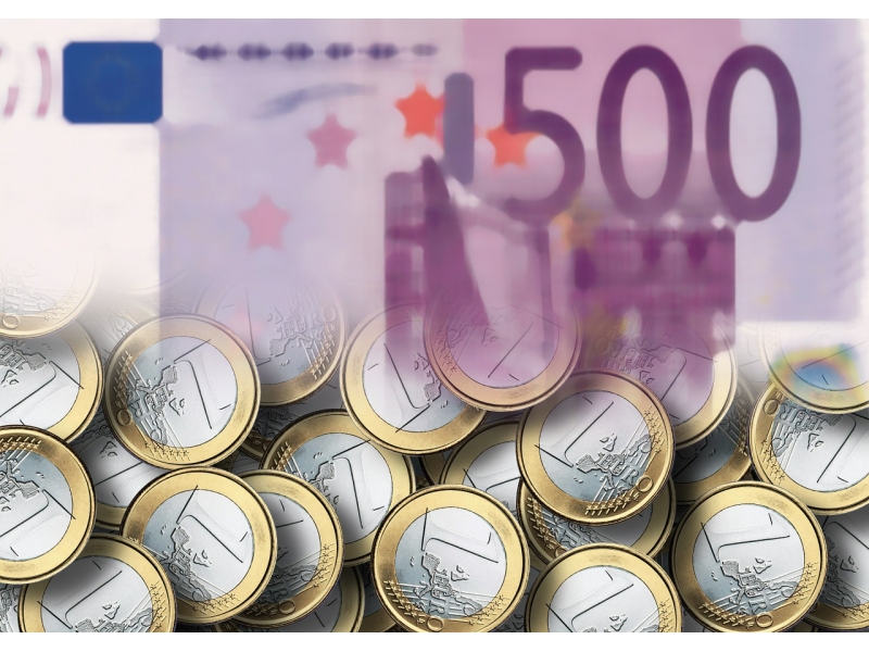 Rezervele valutare ale BNR au scazut cu peste 1.200 milioane euro