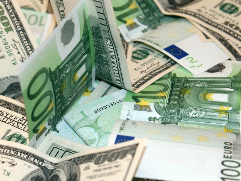 Rezervele valutare ale BNR au depasit 62.000 milioane de euro