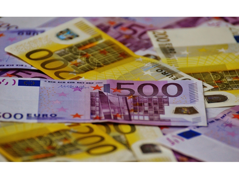 Deficitul de cont curent al Romaniei a crescut cu 19% in primul semestru, la 13,9 miliarde euro